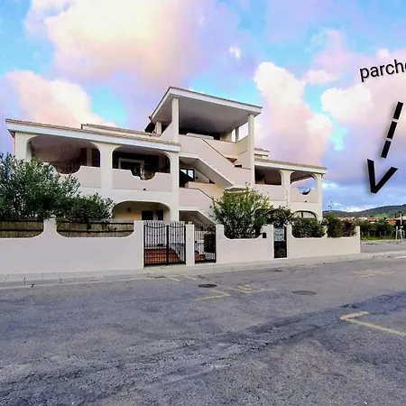 Il Glicine Apartment *